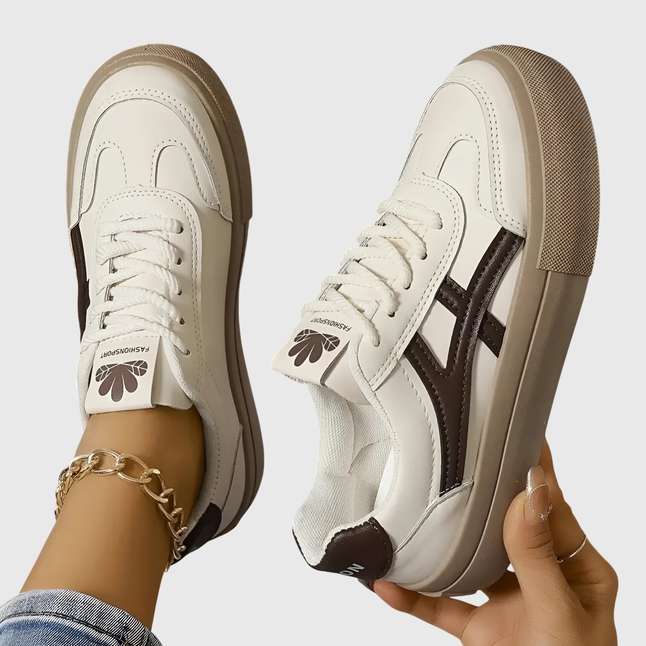 Brown / 9 US | 40 EU