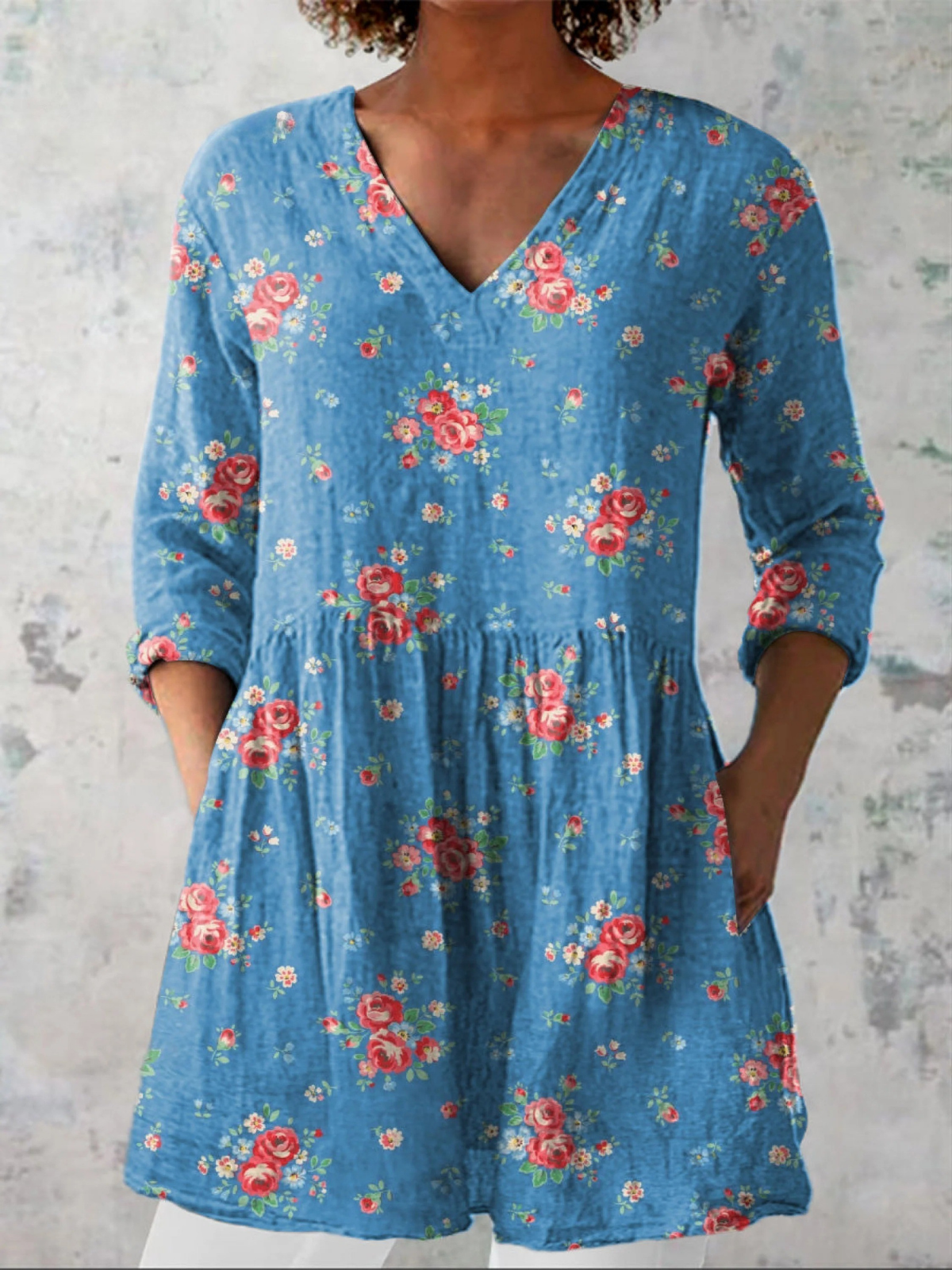 Melanie - Long Blouse with V-Neck