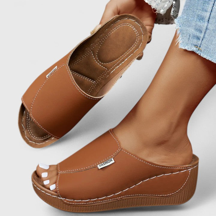 Brown / 12 US | 43 EU