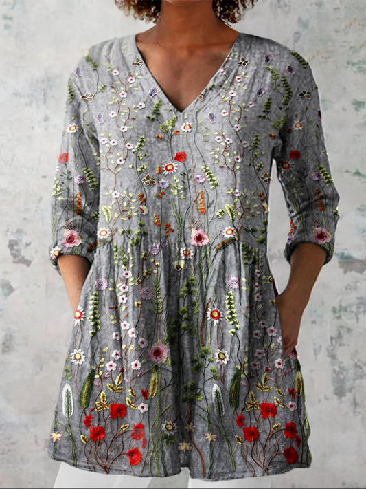 Amelie - Long Blouse with V-Neck
