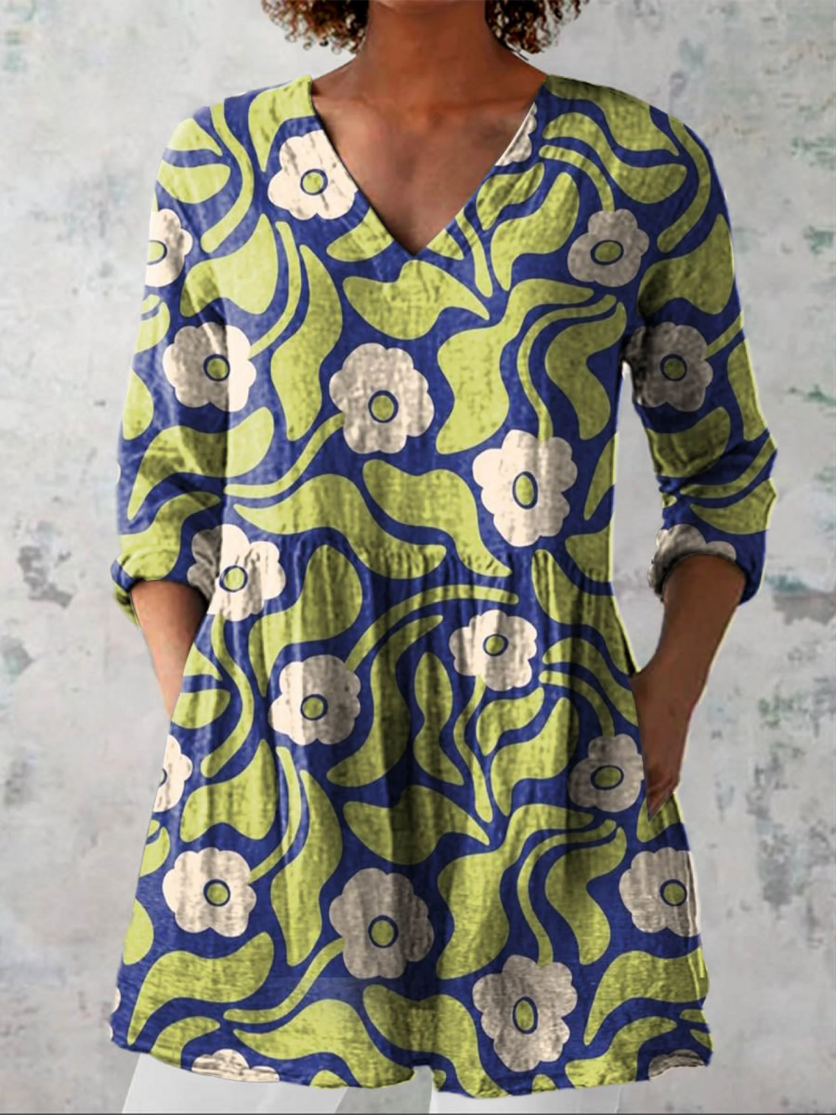 Elodie - Long Blouse with V-Neck