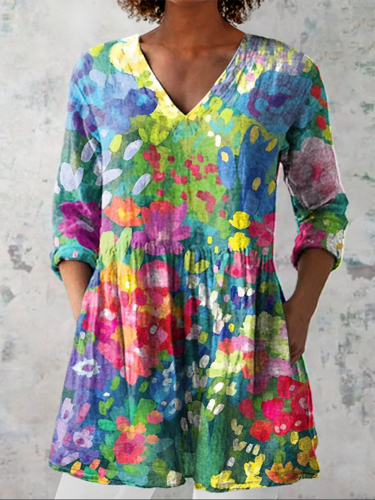 Maelle - Long Blouse with V-Neck