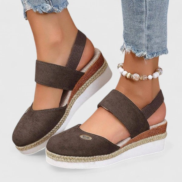 Brown / 11 US | 42 EU