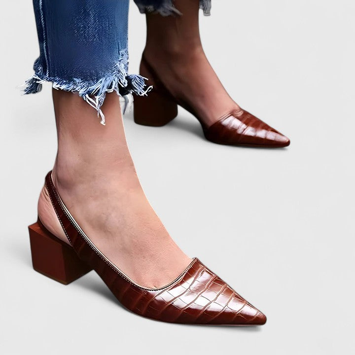 Brown / 12 US | 43 EU