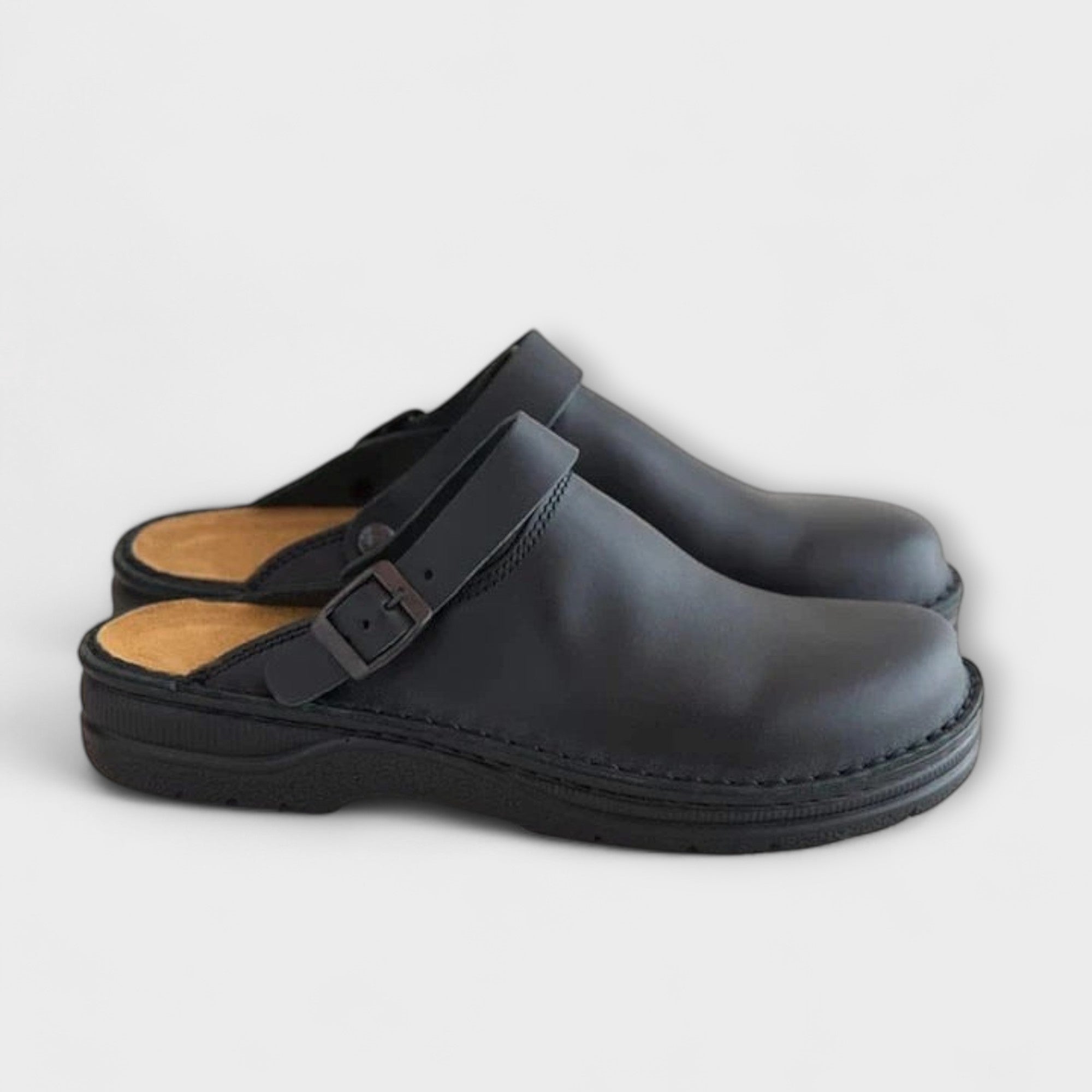 Black / 12 US | 43 EU