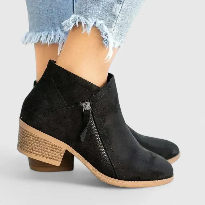 Auryziah | Orthopedic Boots