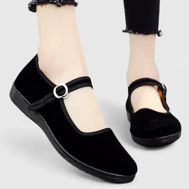 Black / 11 US | 42 EU