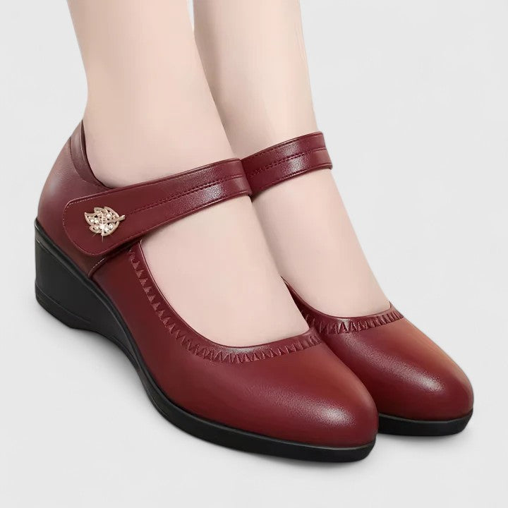 Red / 11 US | 42 EU