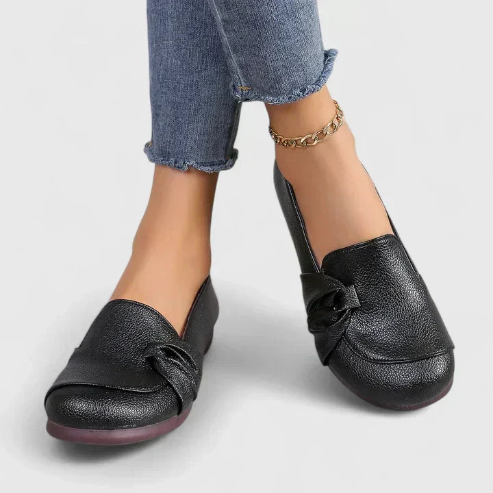 Black / 12 US | 43 EU