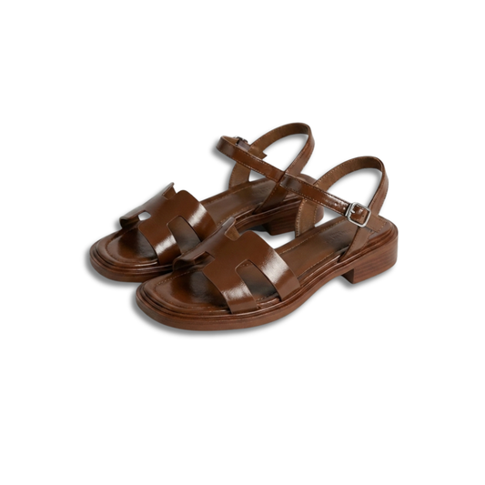 Deliana | Sophisticated Flat Sandals