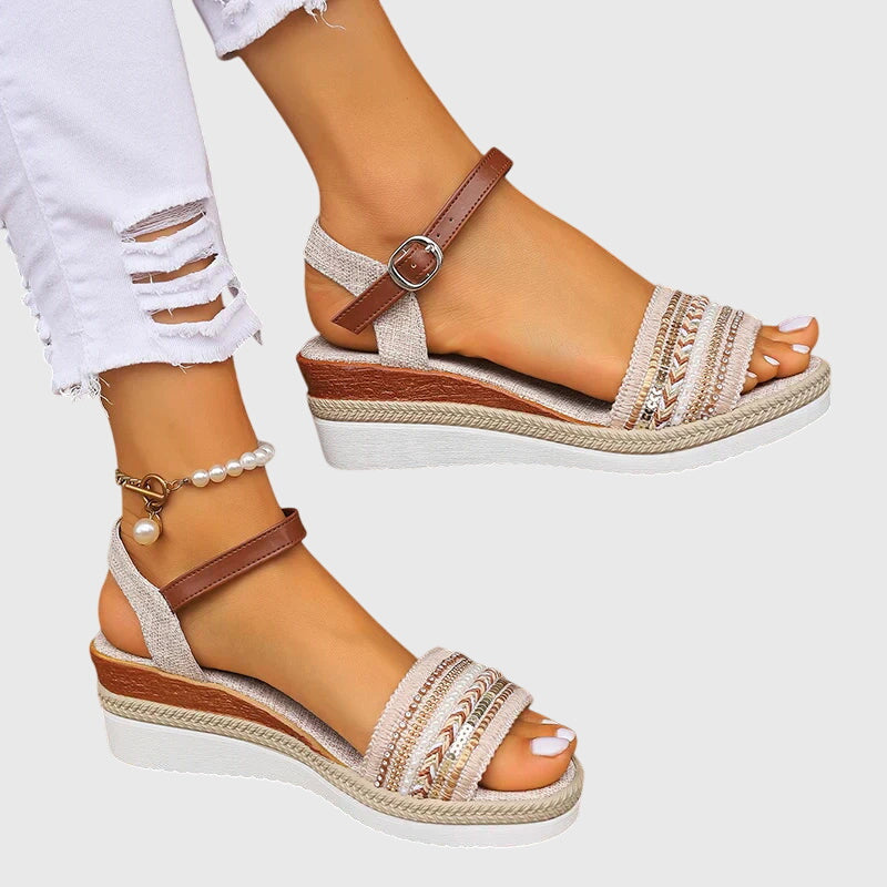 White/Brown / 12 US | 43 EU