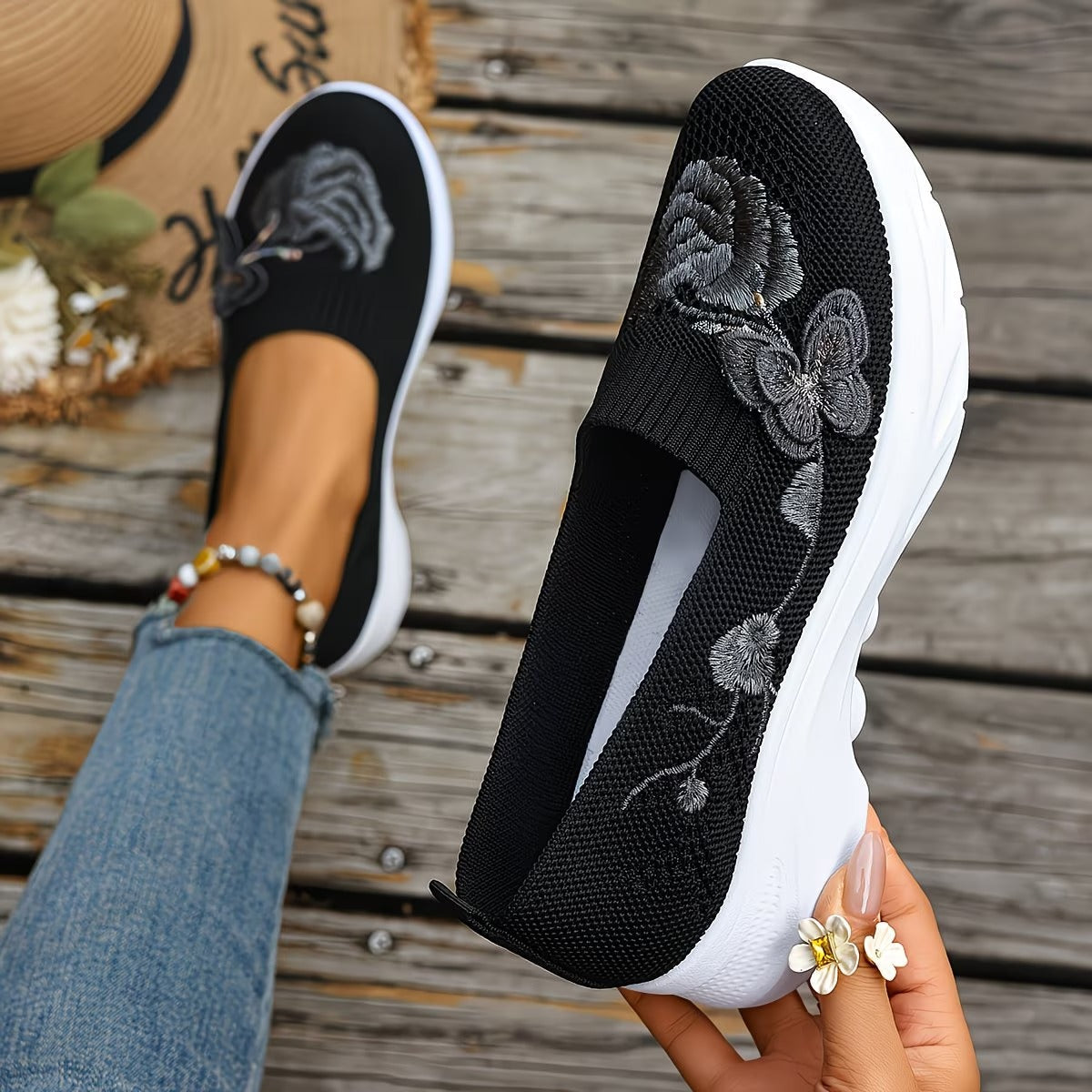 Black / 12
