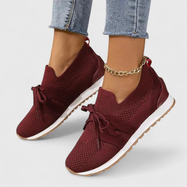 Red / 12 US | 43 EU