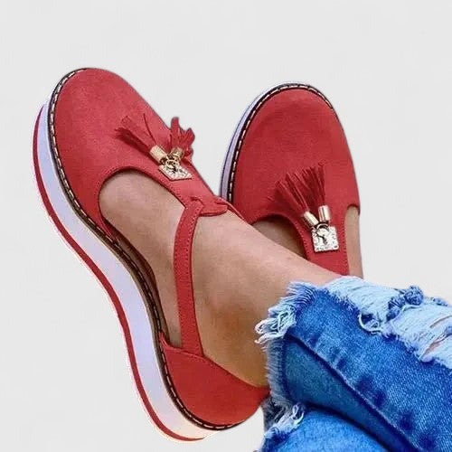 Red / 11 US | 42 EU