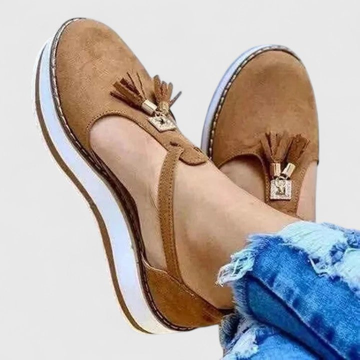 Brown / 7 US | 38 EU