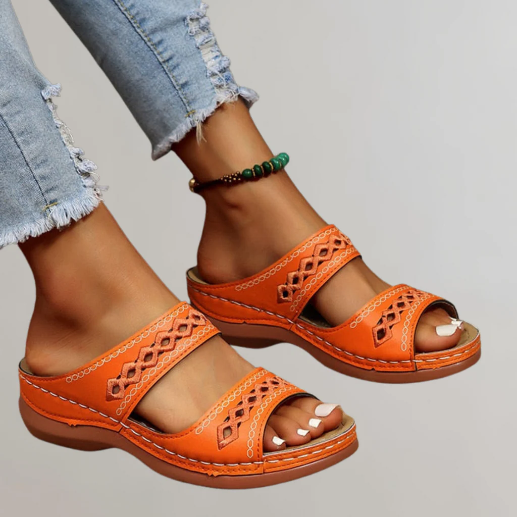 Orange / 12 US | 43 EU