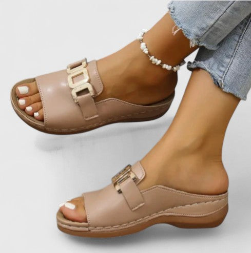 Nude / 12 US | 43 EU