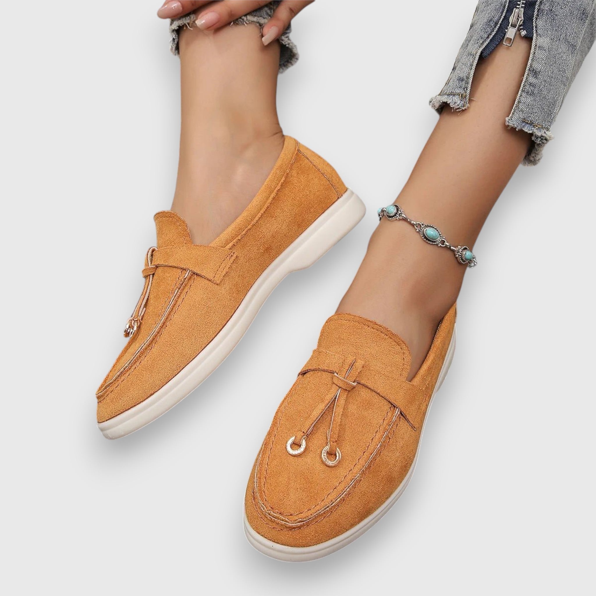 Orange / 11 US | 42 EU